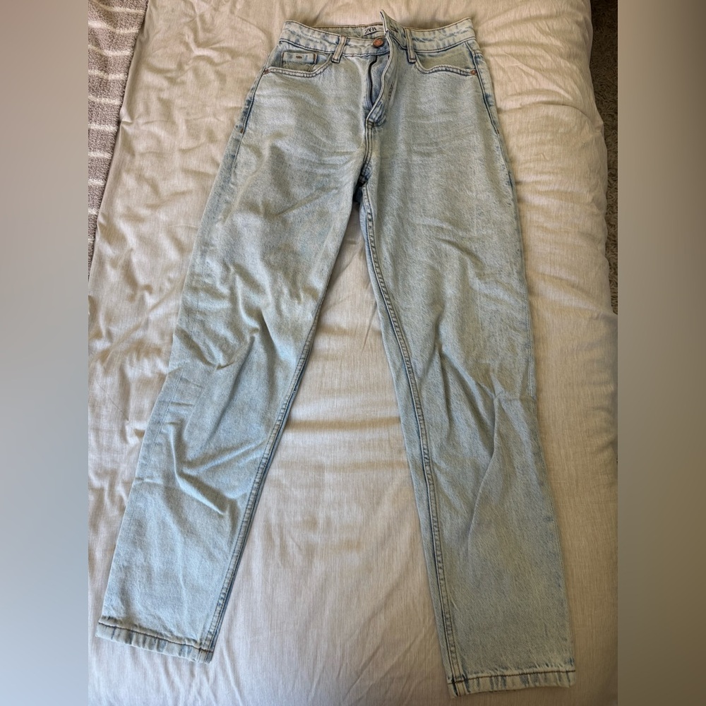 Zara Light Blue Denim Jeans with Copper Button